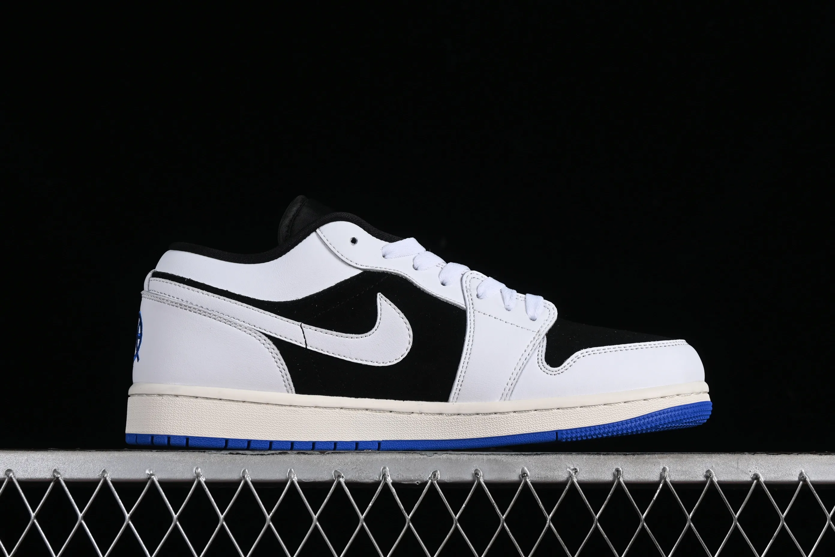 All categories Air Jordan Jordan series basketball shoes Air Jordan 1 Low Air Jordan 1 Low "Quai 54" AJ1 Joe 1 white black blue low-top cultural casual sneakers HQ0764-001